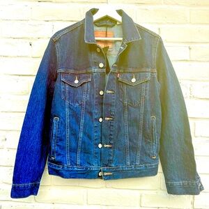 Levi Jean Jacket Men’s Sz S - Brand New